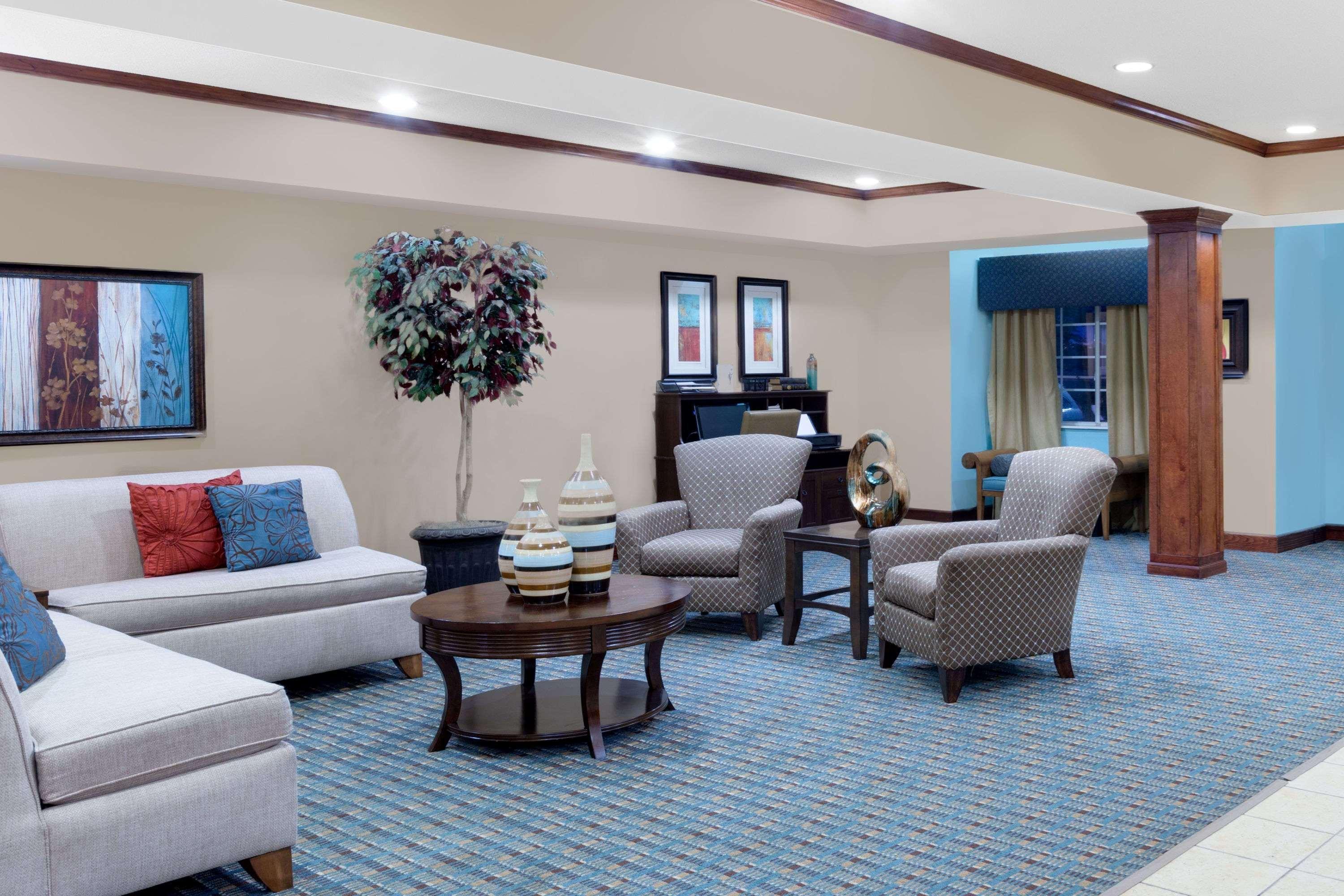 Microtel Inn & Suites By Wyndham Starkville Exterior photo